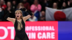 Read more about the article Sakamoto Kaori Embraces Silver Medal, Eyes Olympic Redemption After Thrilling Comeback at 2025 Figure Skating Worlds