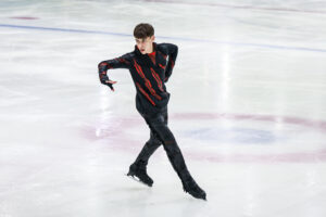 Read more about the article Aboian and Veselukhin Triumph at Junior Grand Prix Thailand While U.S. Skaters Claim Three Medals in Strong Performance