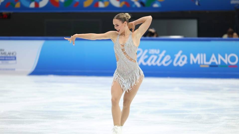 Read more about the article Petrosian Leads Women’s Short at 2025 ISU Skate to Milano Qualifier as Gubanova and Hendrickx Make Strong Comebacks