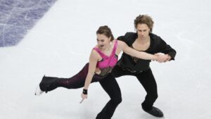 Read more about the article Reed/Ambrulevicius Lead Ice Dance at 2025 ISU Skate to Milano Qualifier, Eye Olympics After Stellar Performance