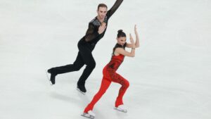 Read more about the article Anastasiia Metelkina and Luka Berulava Lead Skate America 2025 After Thrilling Pairs Short Program Upset