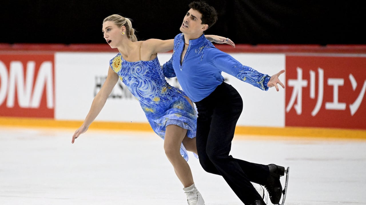 Read more about the article Gilles and Poirier Win Ice Dance Silver, Gogolev Takes Bronze at 2025 Finlandia Trophy in Helsinki