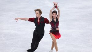 Read more about the article Diana Davis Inspires with Emotional Revelation on Hearing Loss in Figure Skating Community Ahead of Olympics