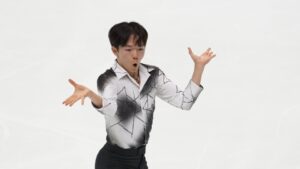 Read more about the article Kagiyama Surprises at ISU Grand Prix Final 2025, Leading Despite Malinin’s Quad Axel Attempt