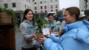 Read more about the article “Figure Skaters Adopt Emotional Support Plants at Milano Cortina 2026: The Names, Challenges, and Heartwarming Stories”