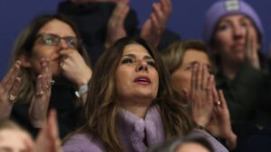 Read more about the article Marisa Tomei Cheers “Divine” Figure Skaters at Winter Olympics 2026 in Milano Cortina, Hails Thrills of Ice Performance